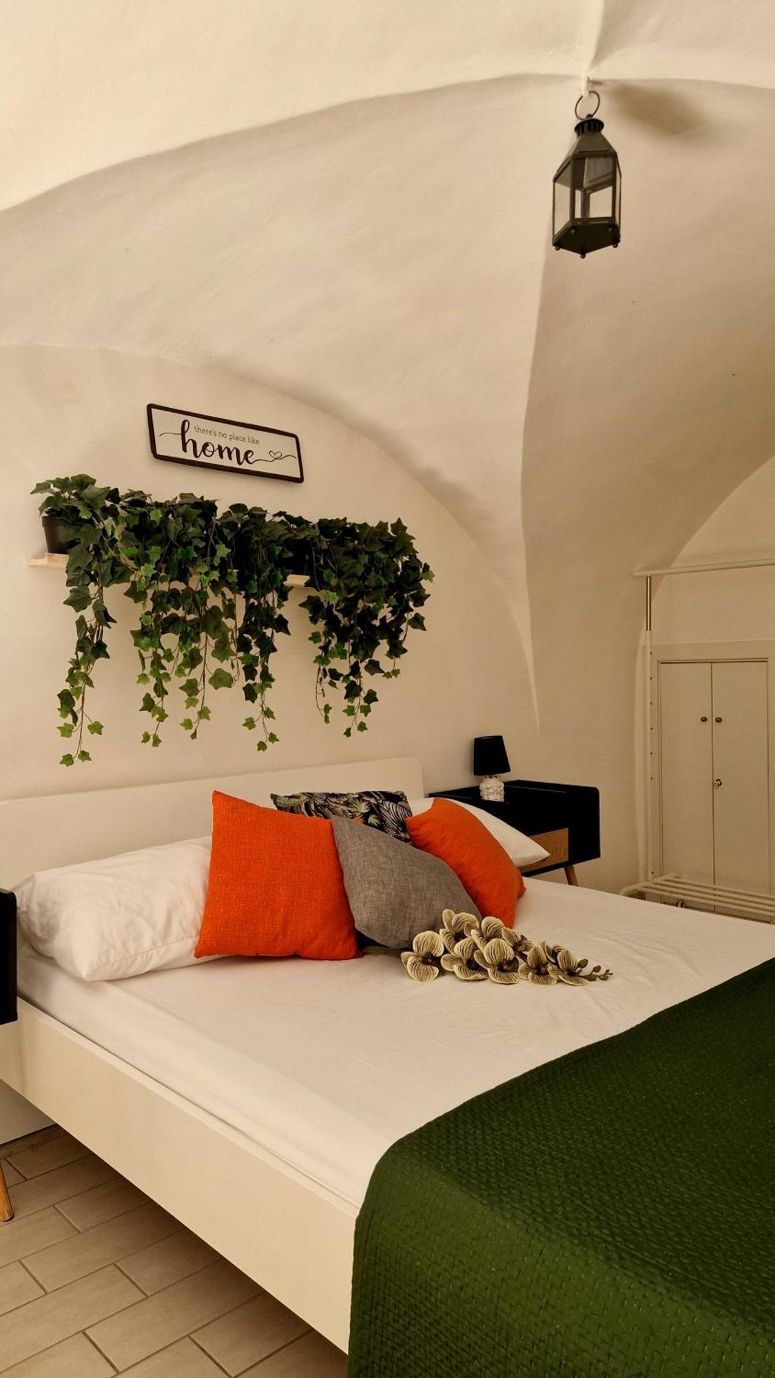 Borgo Santa Caterina - Fiera "Ventotto Holiday Home" 卡塔尼亚 外观 照片